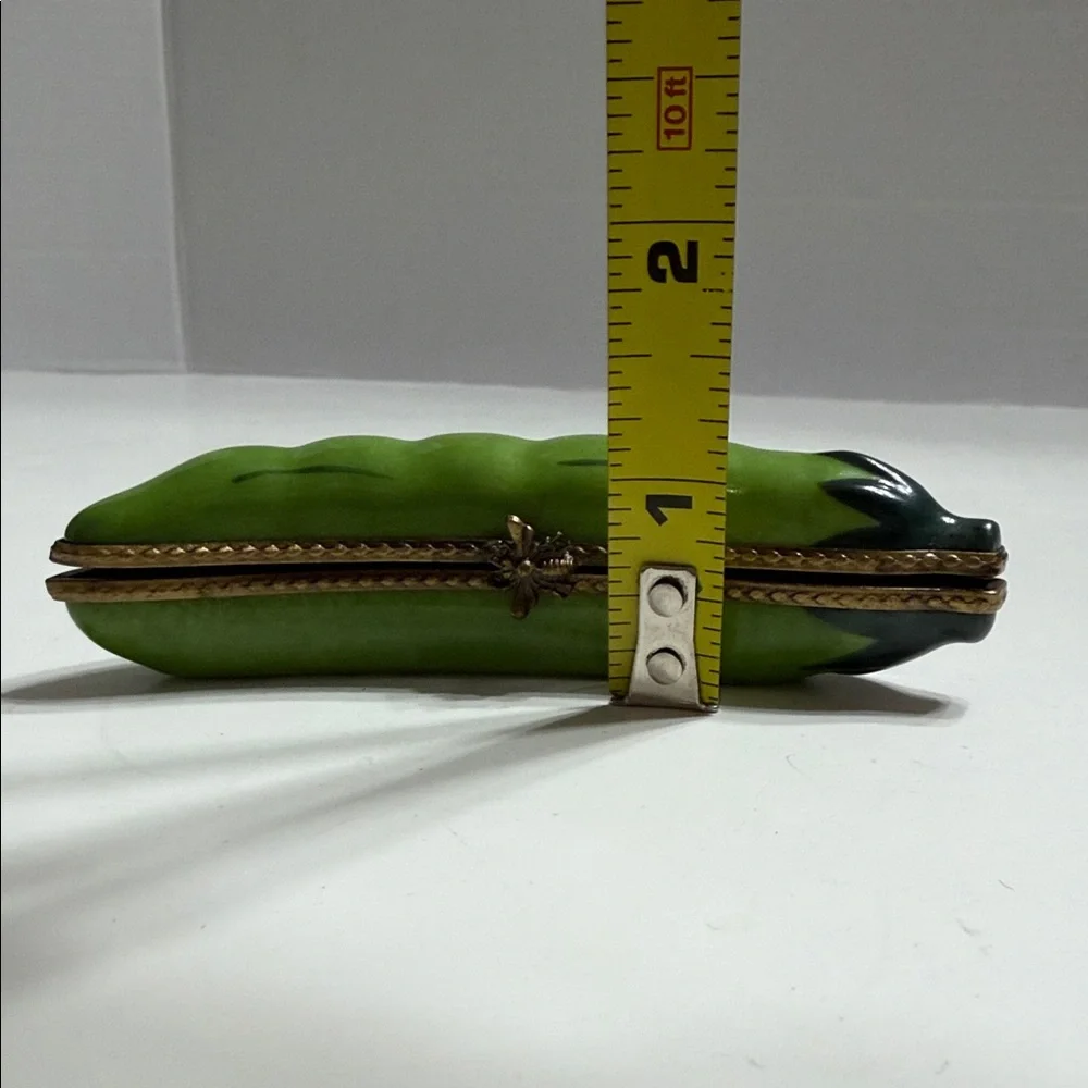Limoges Green and Black Pea Pod Trinket Box